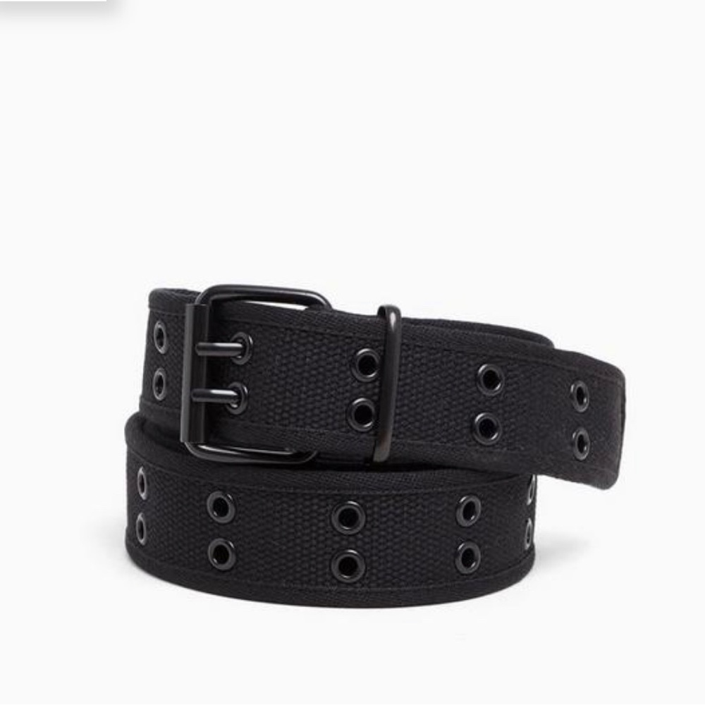 Torrid size 3 Grommet Belt NWT